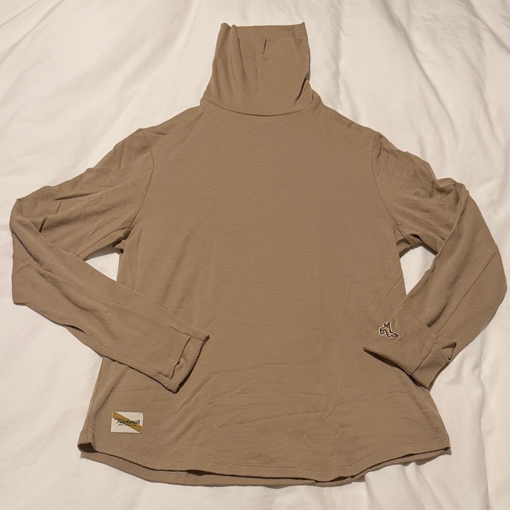 Tracksmith Fells Turtleneck Long Sleeve Top